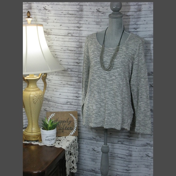Lane Bryant Sweaters - 🌻HP!!!🌻 Lane Bryant sweater size 22/24